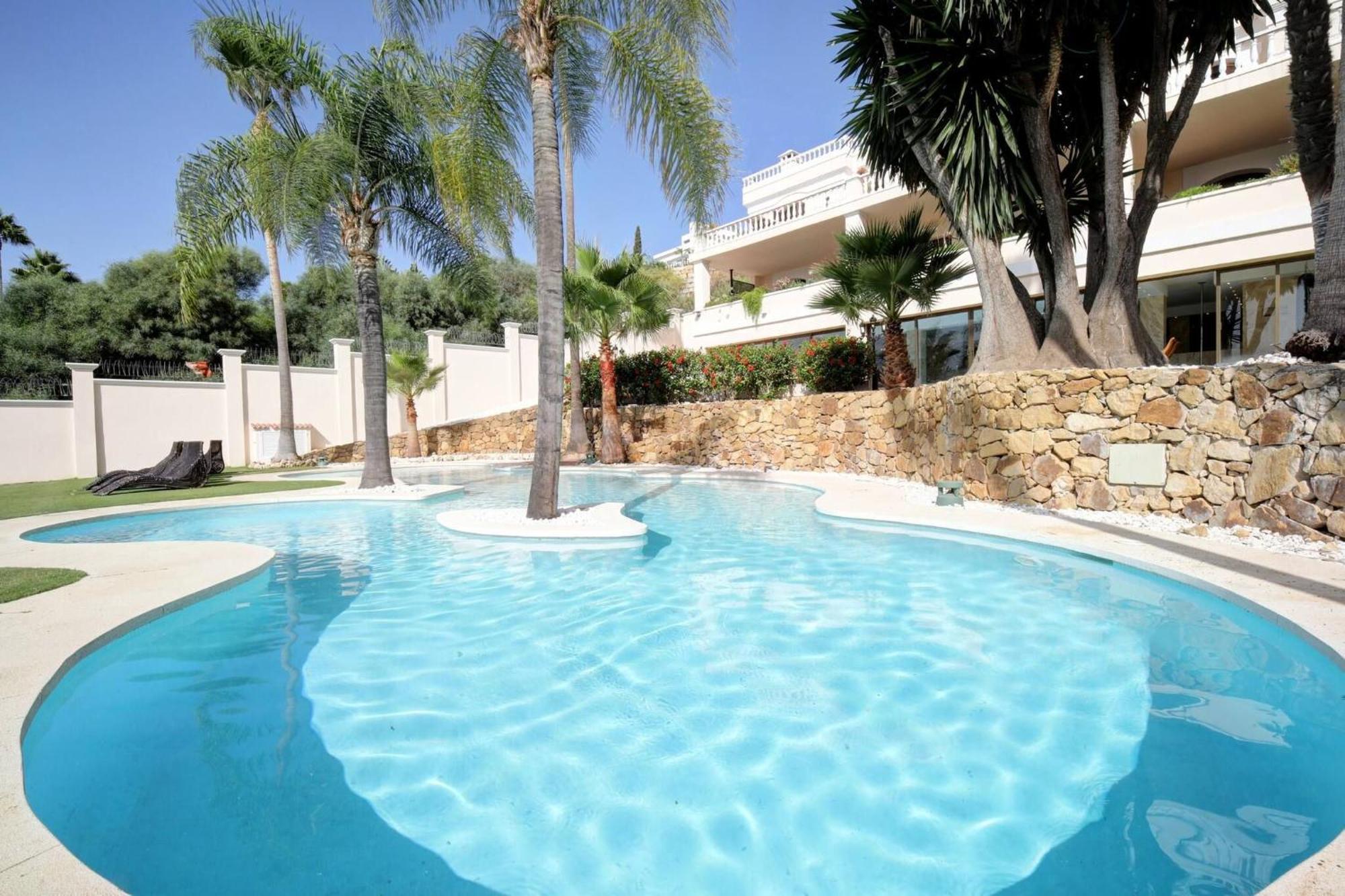 Huge Golf With One Of Marbella Biggest Spas *
